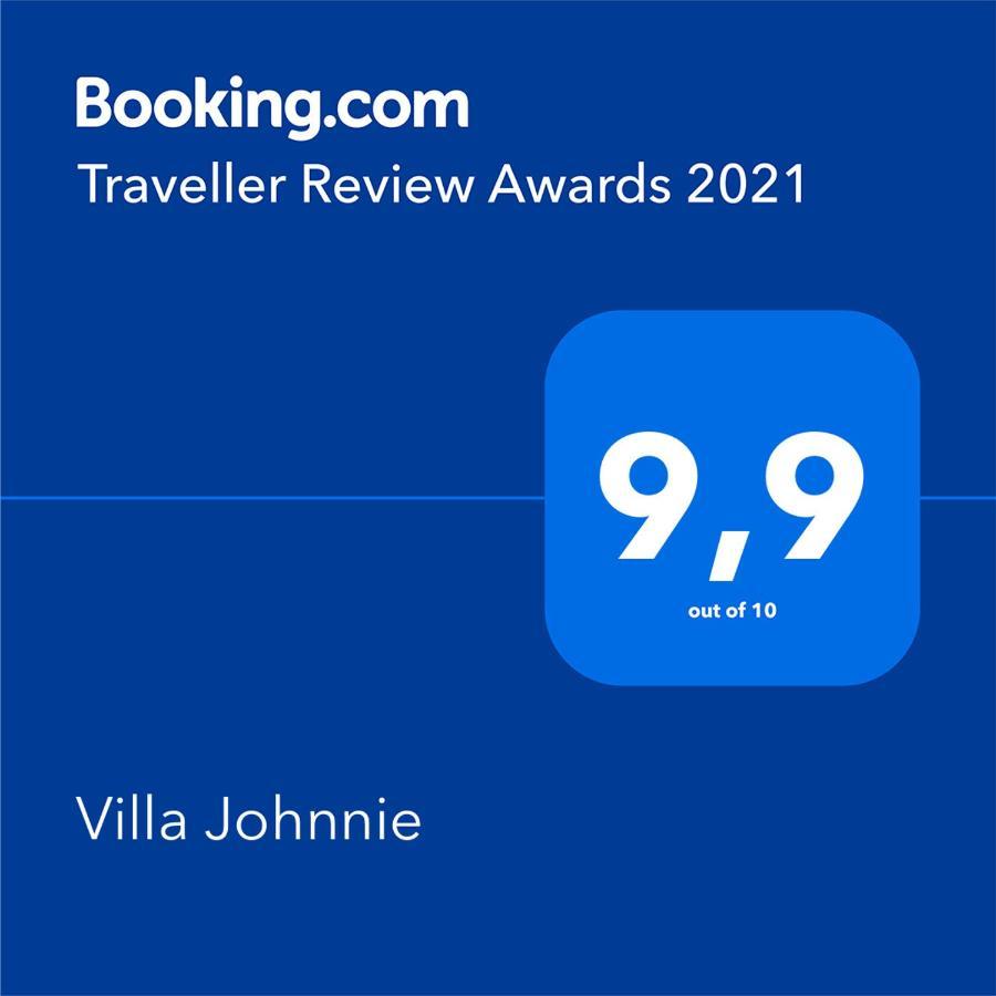 Villa Johnnie Pouládes Eksteriør bilde